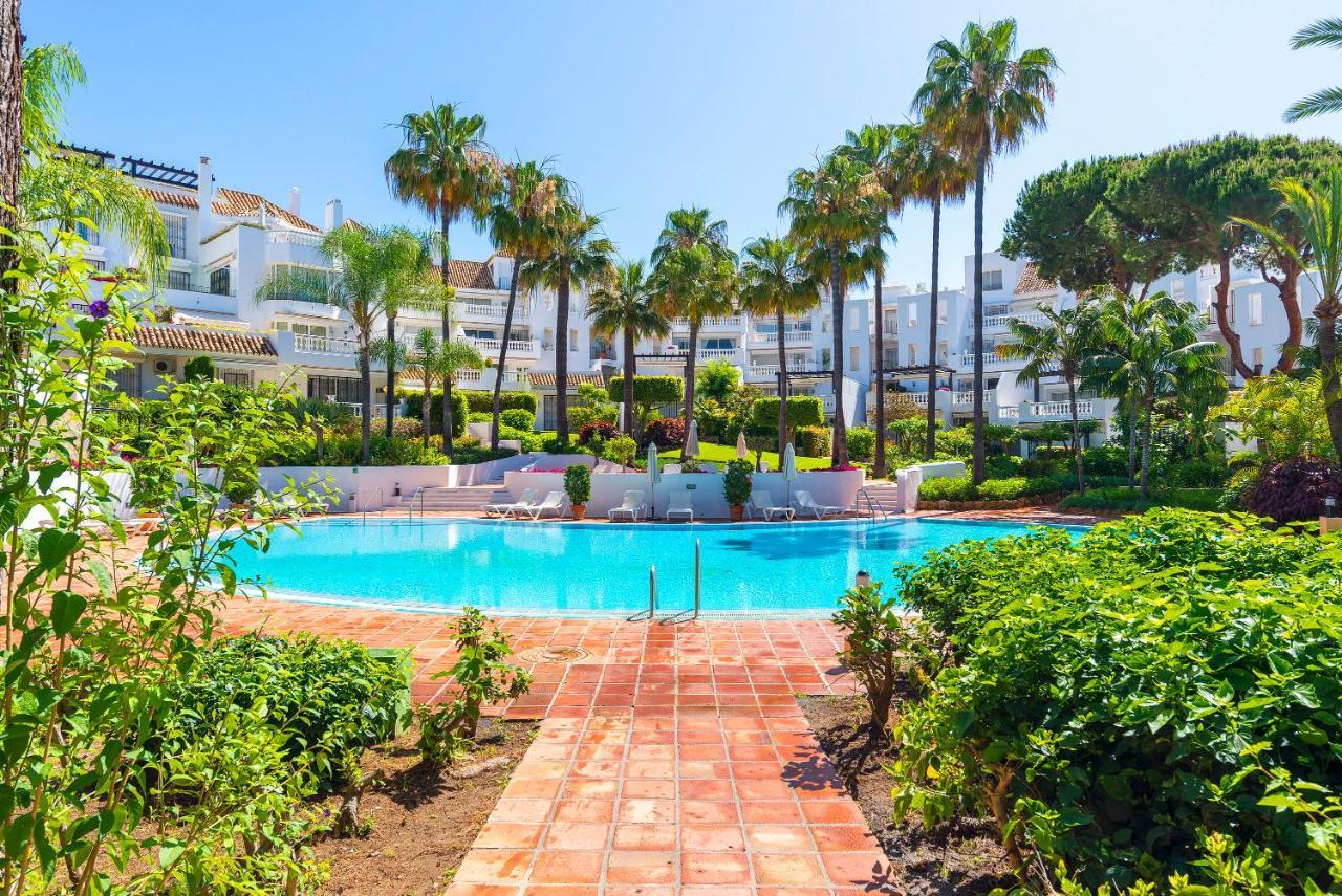 Elviria Playa White Pearl Beach Marbella Kültér fotó